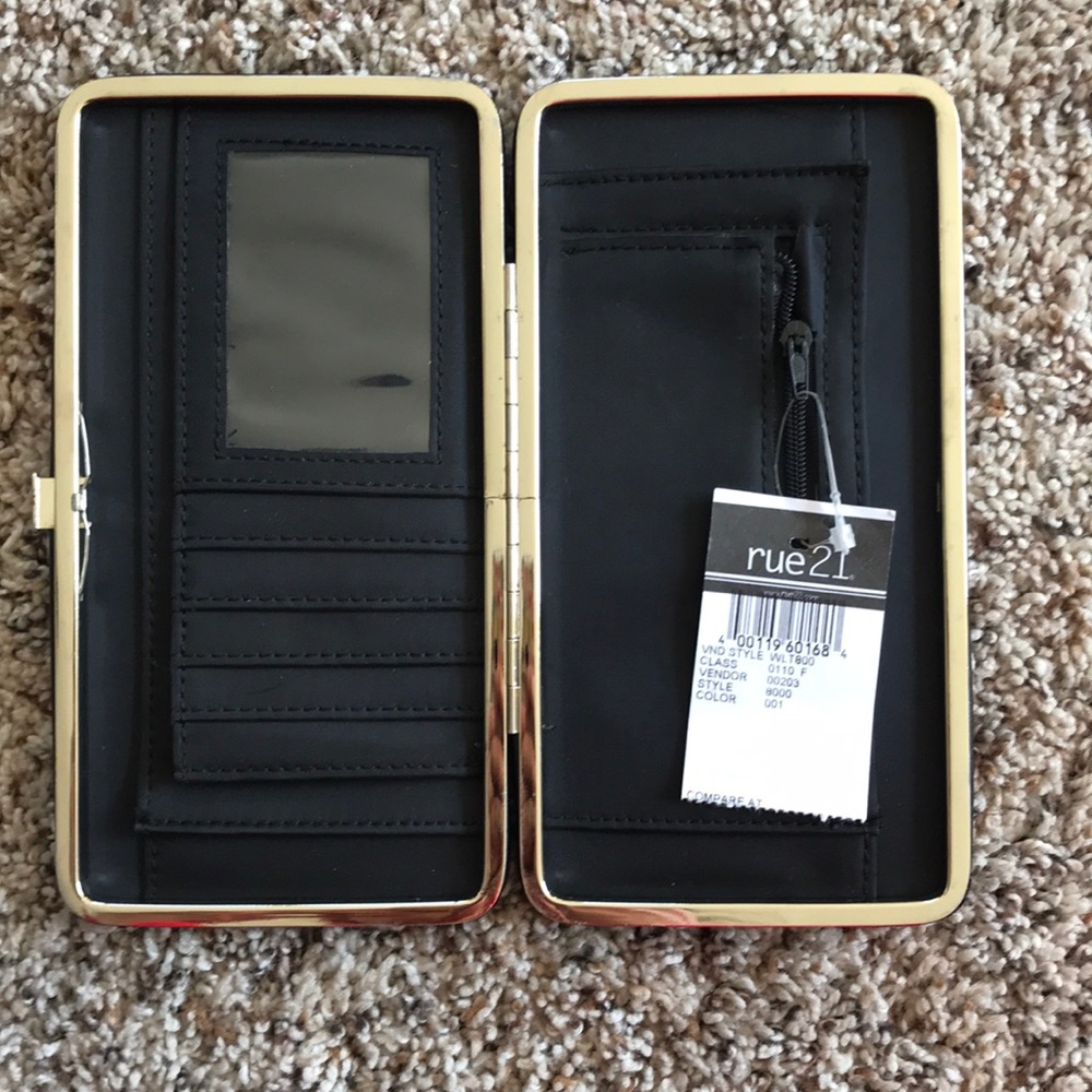 Wallet - Picture 2 of 3